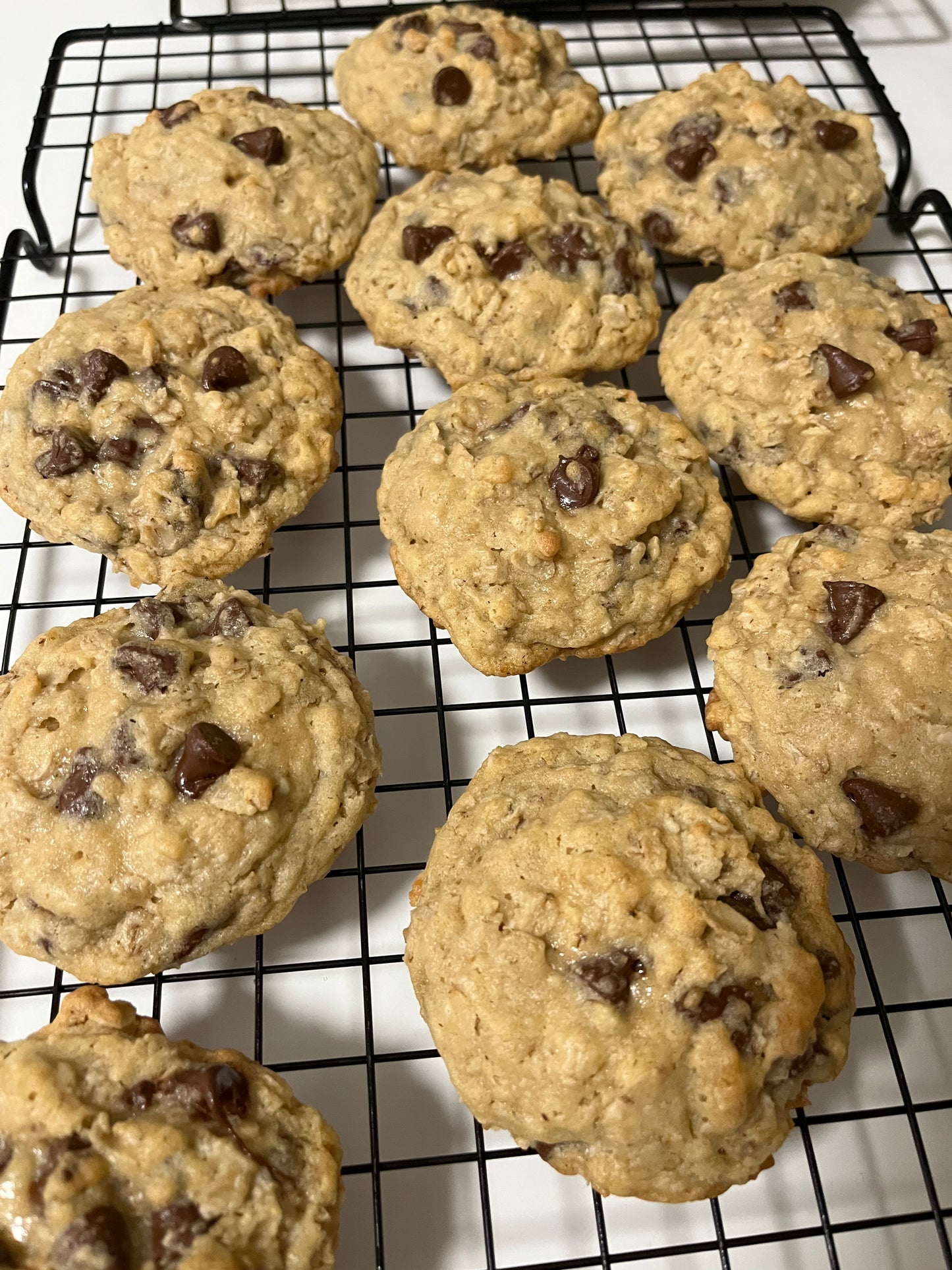 Oatmeal Chocolate Chip or Raisin Half Doz or Full Dozen
